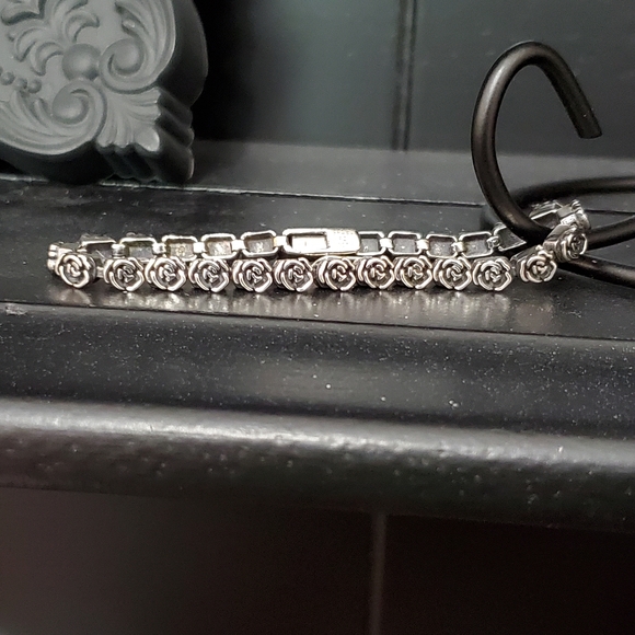 PZ Sterling Rose Link Bracelet - Picture 2 of 16